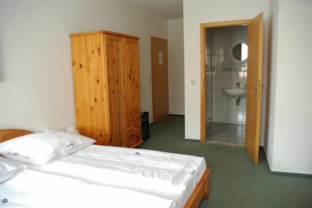 Hotel Abtshof Halberstadt Exterior photo